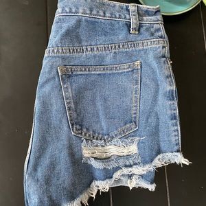 Never worn ripped jean shorts size 6